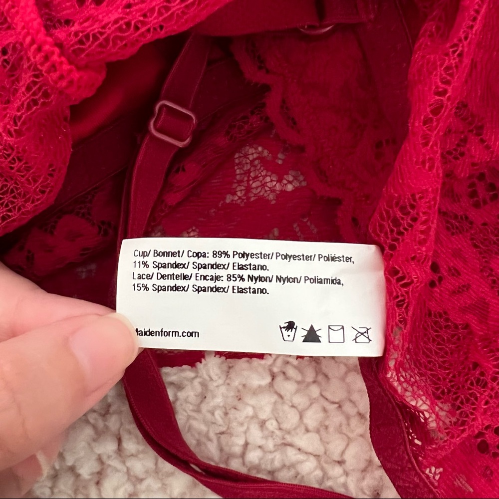 NEW Maidenform Wire Free Bralette in Armature Red - Picture 5 of 5